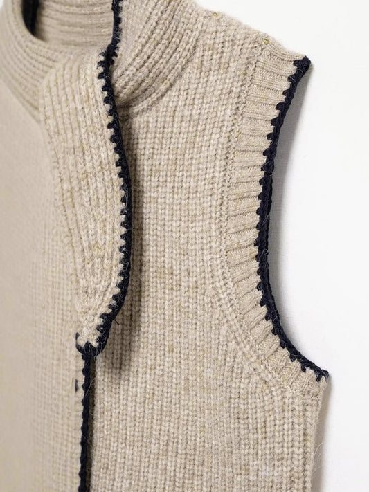 Striknek Sweatervest met contrasterende rand en knopen